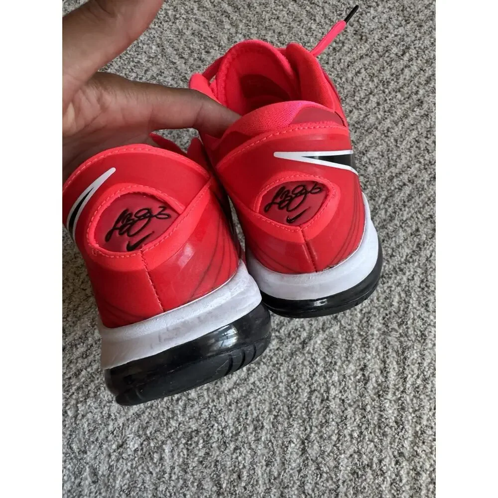 Nike LeBron 8 V/2 Low Solar Red 2011 456849-600 Men’s Size 8.5 OG NO BOX